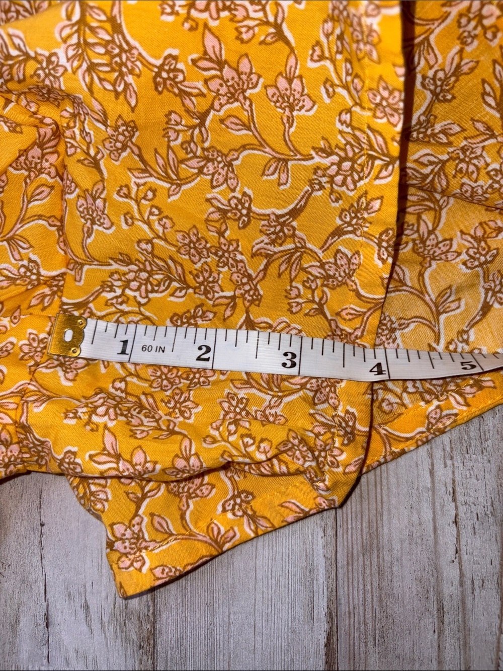 Old Navy Yellow Floral High-Waist Women's Shorts Size 2X - Picture 4 of 9